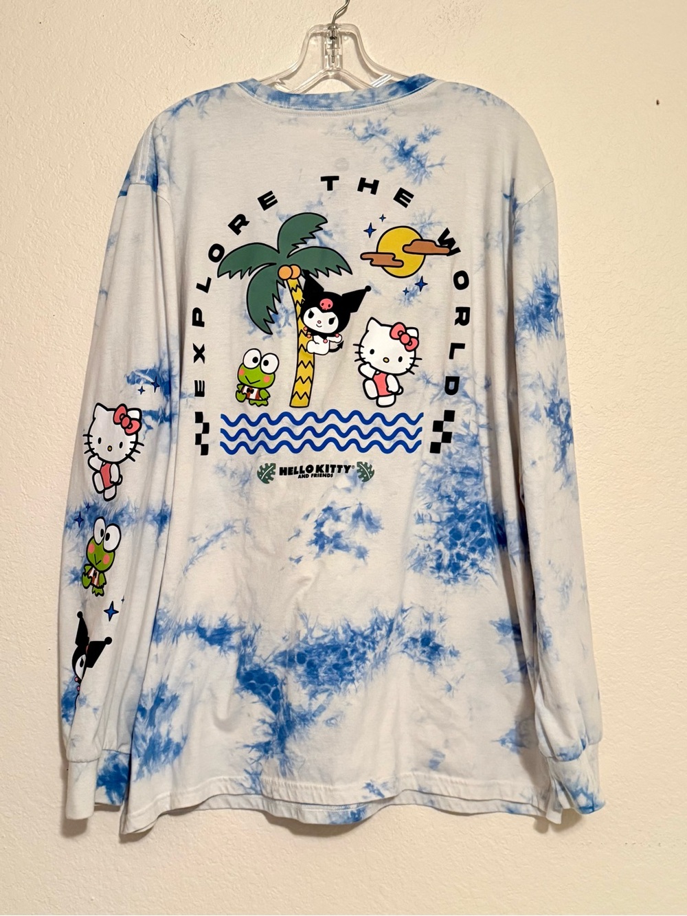 Hello Kitty Explore the World Blue & White Tie-Dye Long Sleeve Tee